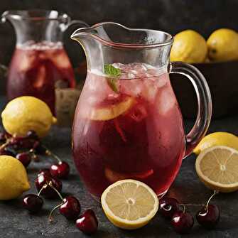 Refreshing Cherry Lemonade